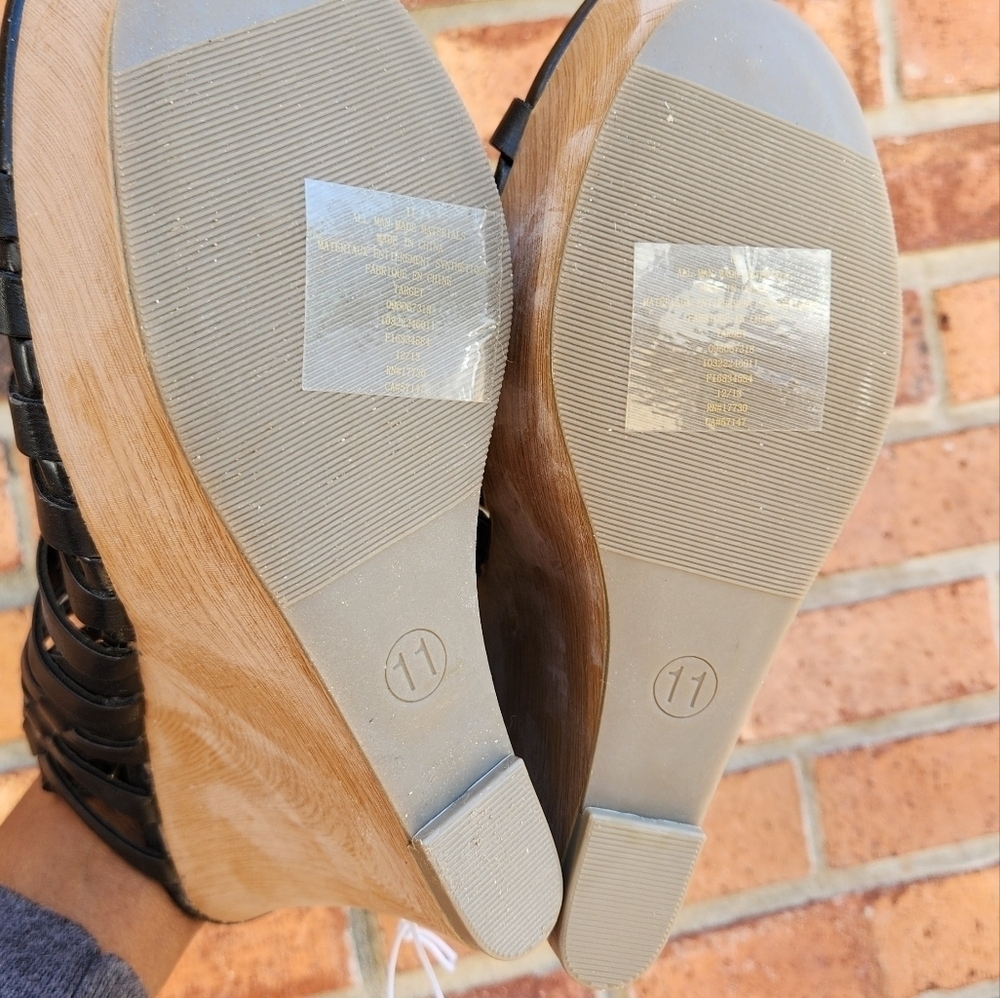 Mossimo Wedge Sandal - Picture 4 of 8